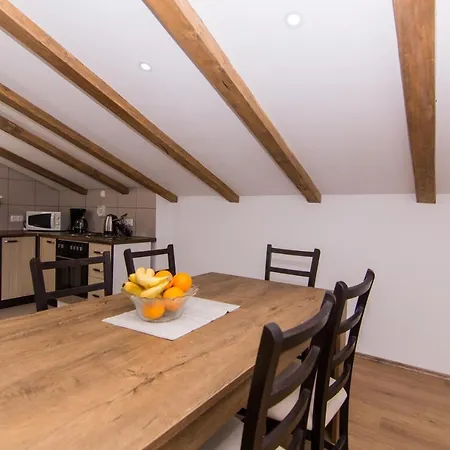 Apartment Misura *
